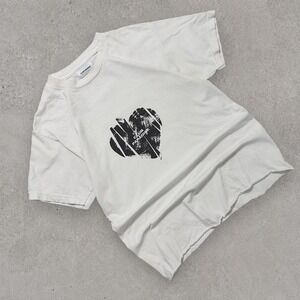 Club Paradise Distressed Logo White Tee Short Sleeve Raw Hem Streetwear Mens M